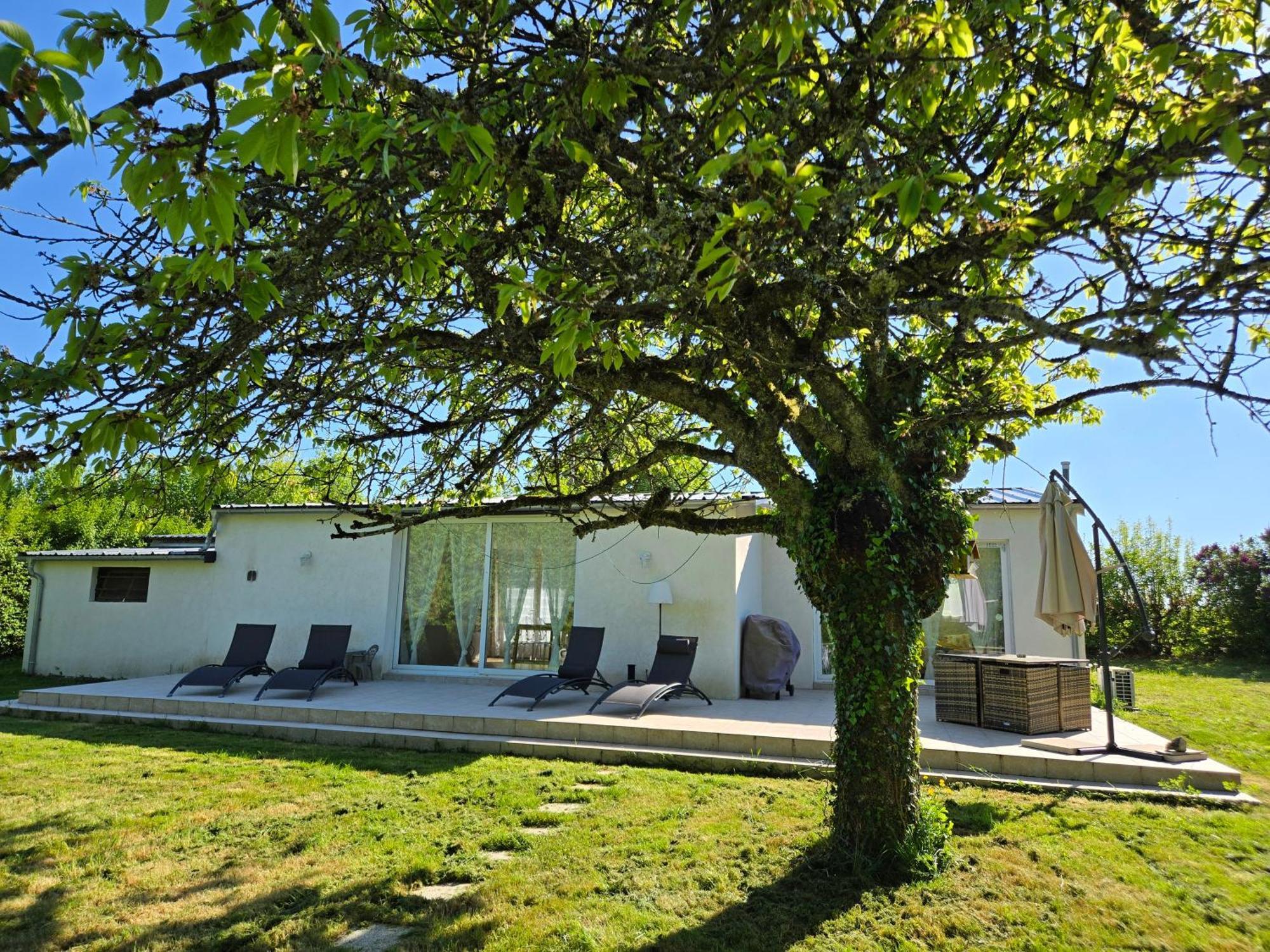 O' Coin Du Beaufol Lassigny Exterior foto